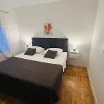 Apartament Ruza